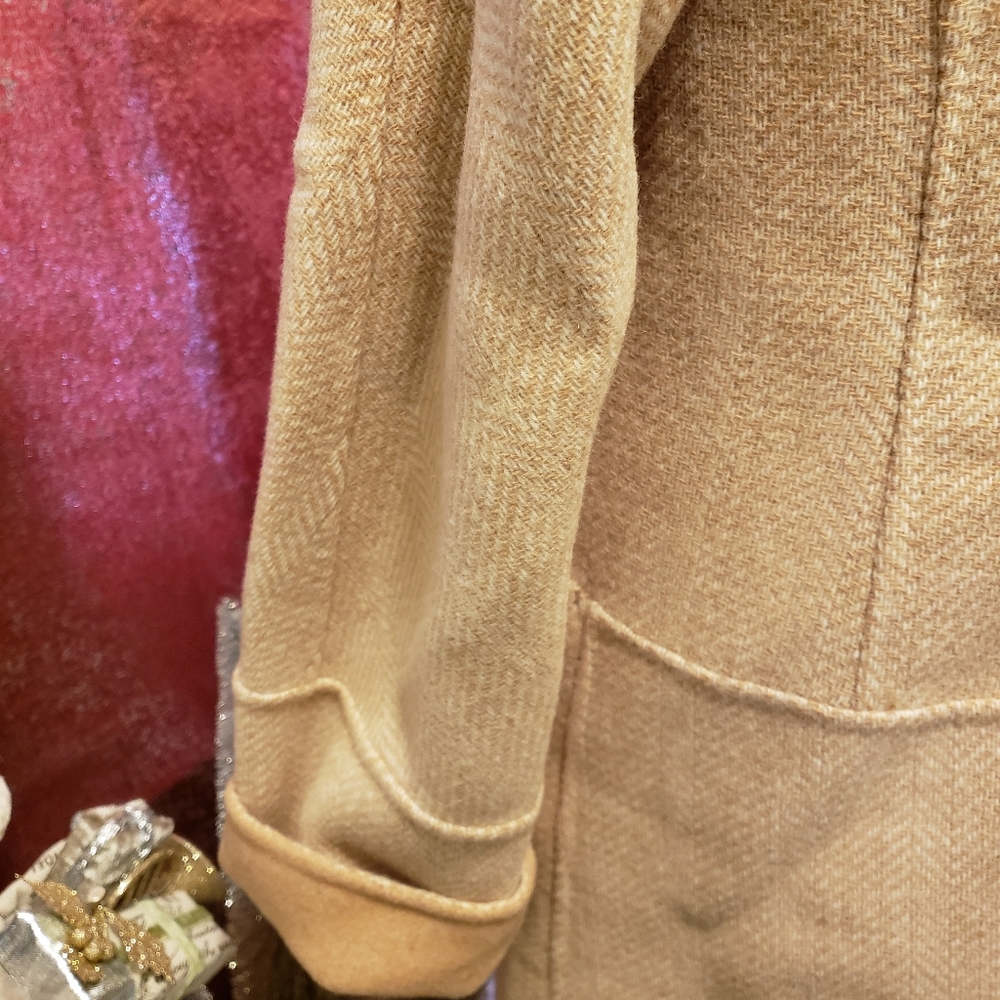 Women's jacket - Picture 4 of 5